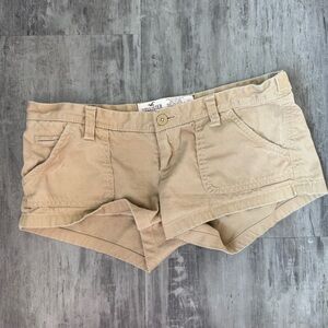 Vintage Hollister Women's Beige Short Shorts Size 3